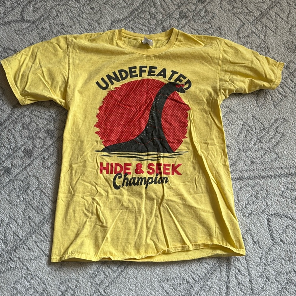 Loch Ness Monster Graphic T-Shirt Size M
